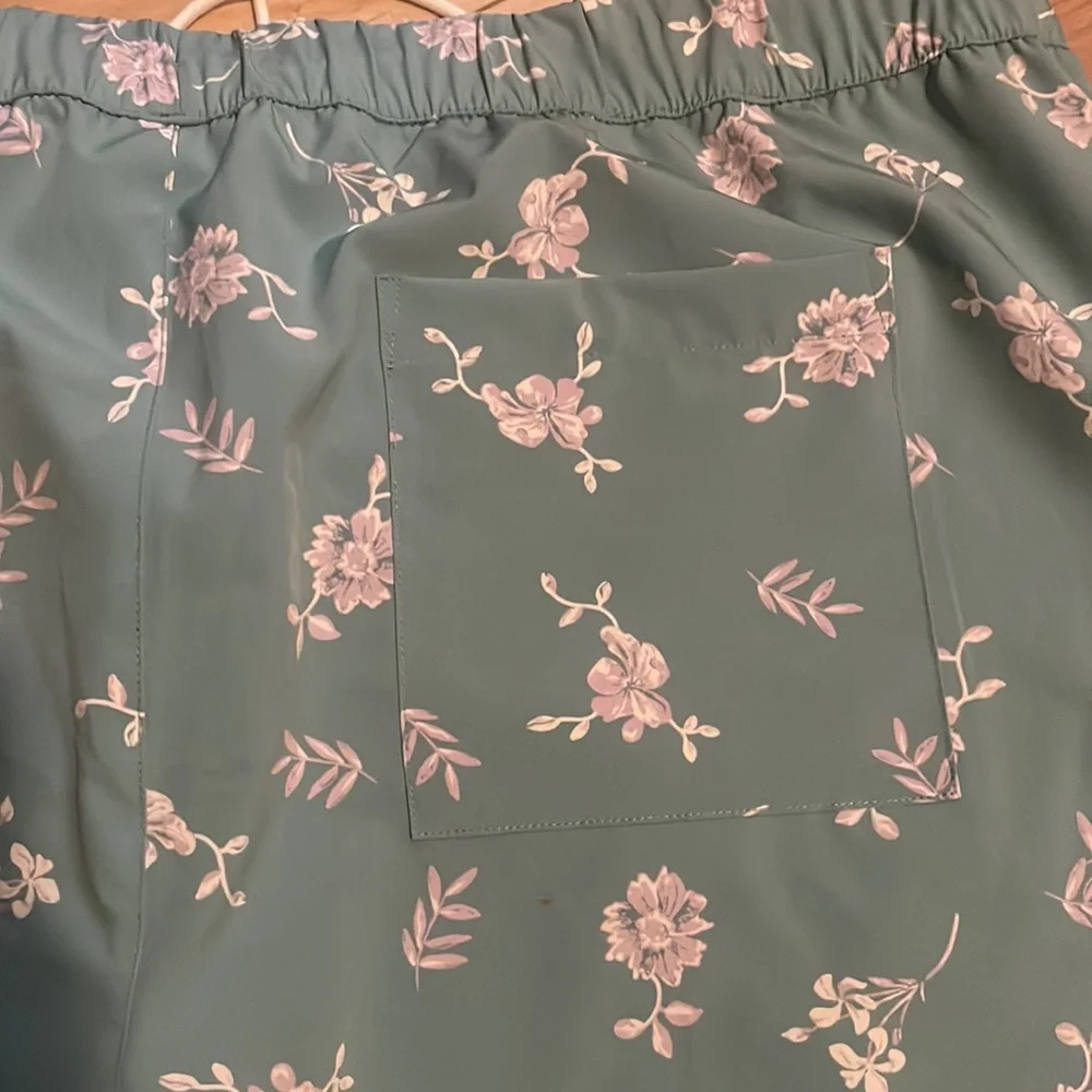 Original Use aqua floral swim shorts size XXL new